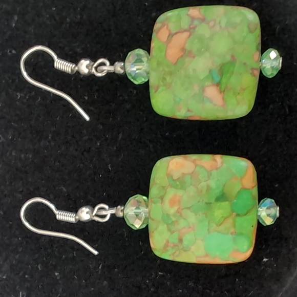 Premier Designs multi color stone necklace and earrings - Picture 3 of 7